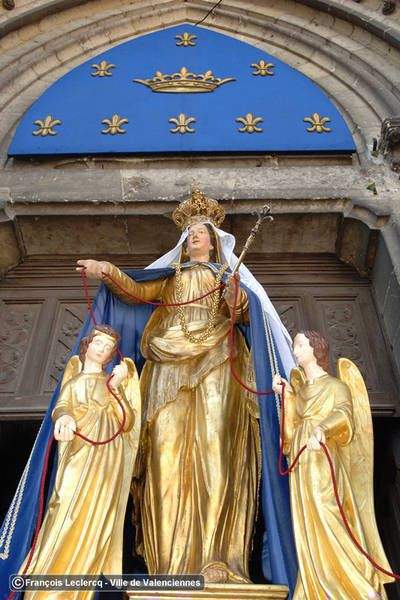 Vierge et anges